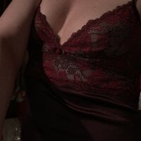 Sandra21w's Offline Chat Room