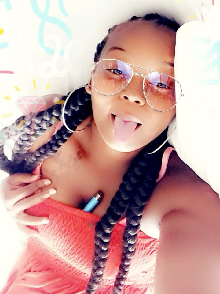 ladypooh000 from stripchat