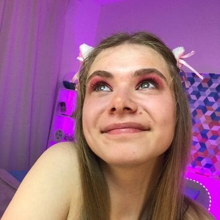Melony_Bell's Offline Chat Room