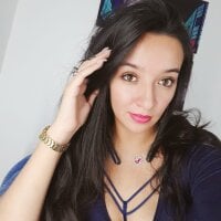 Vanessa_Gold_'s Offline Chat Room