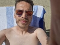 Averagedude89's webcam live show