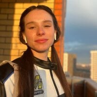 Mia_Mil's Offline Chat Room