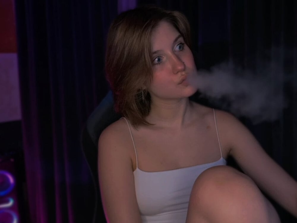 mirameowww profile