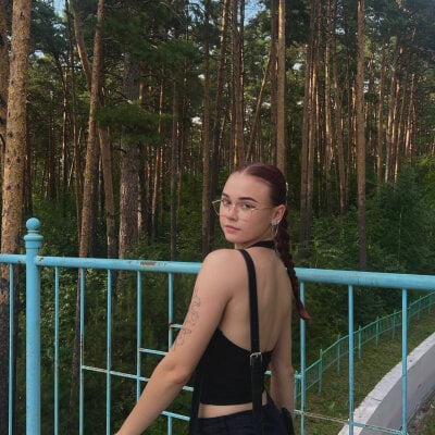 CarleeHake Live Cam and Statistics on UnifiedCams