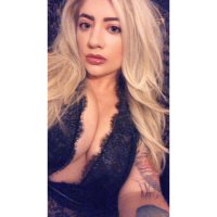 RealGiaMiaOhMy's Offline Chat Room