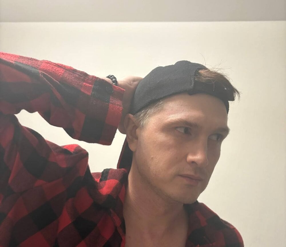 oscar_phil from stripchat