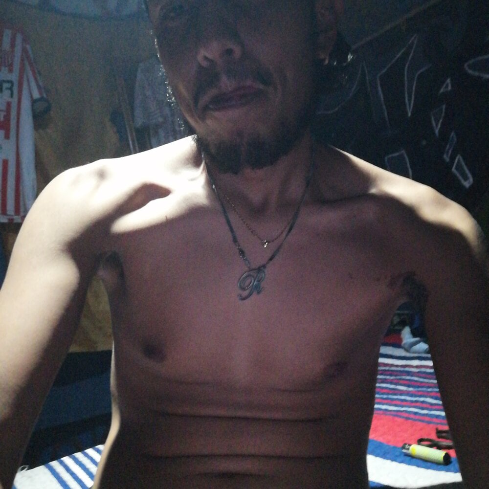 jonathankawhisjr33 from stripchat