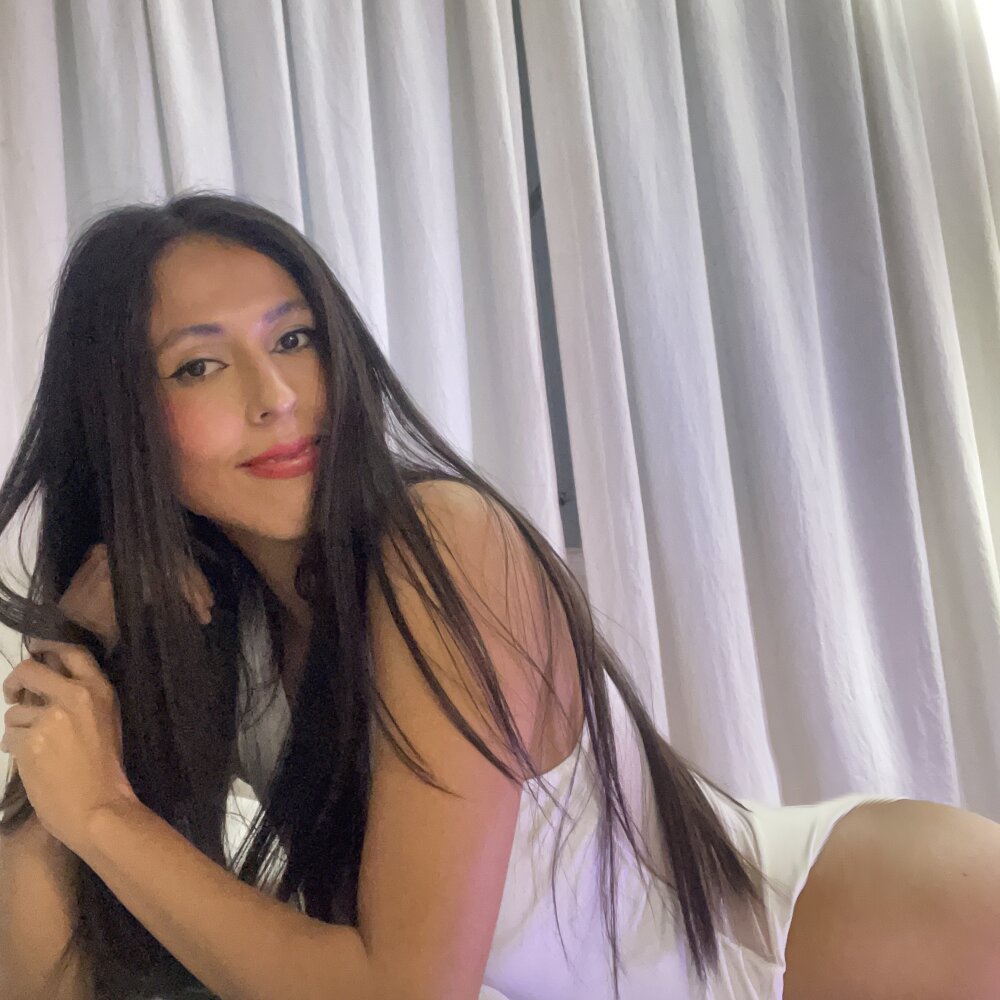 LadyNaive_92 💮 online cam