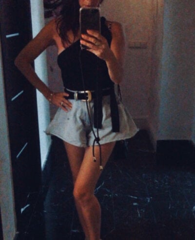 PetiteExquisteMilly
