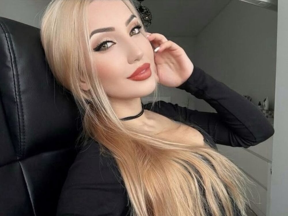 thesexualintellectual from stripchat