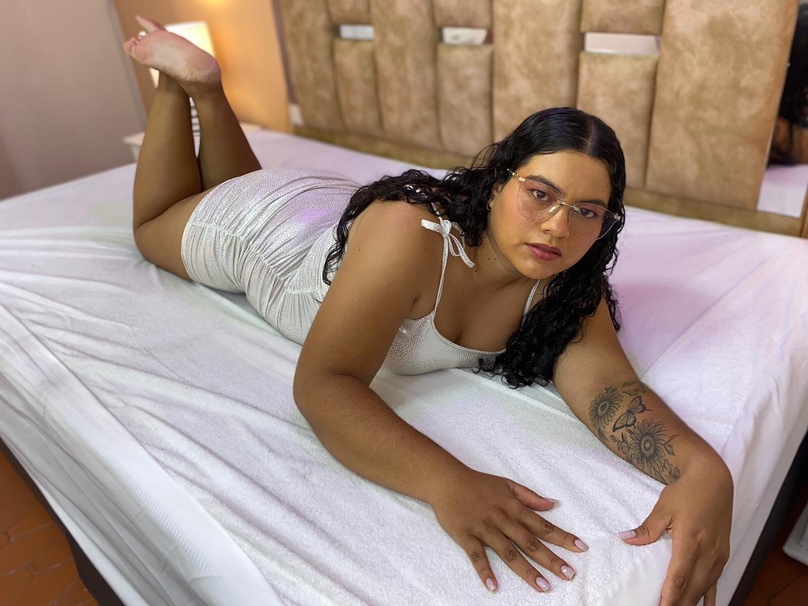 Daphnebbwcute