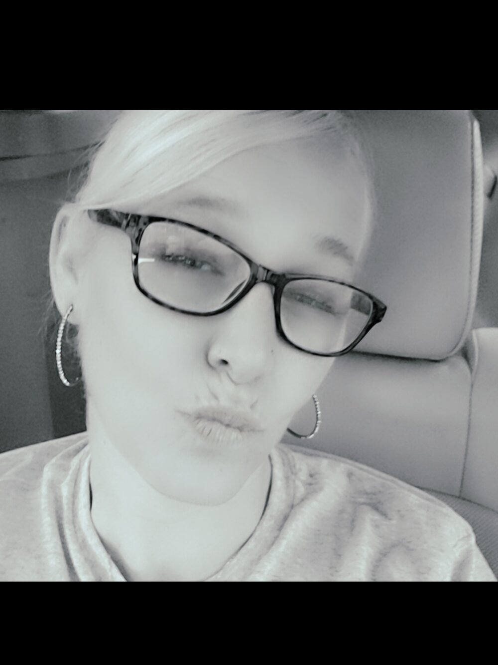 Mizzbackshotz's Offline XXX Chat