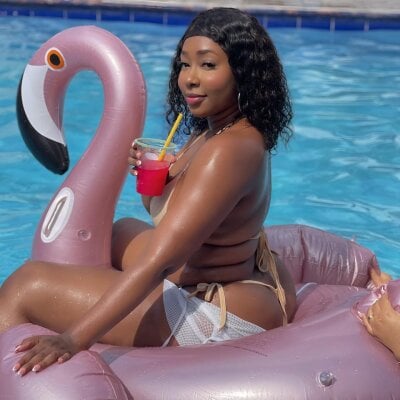 Ciarastallion Live Cam on StripChat