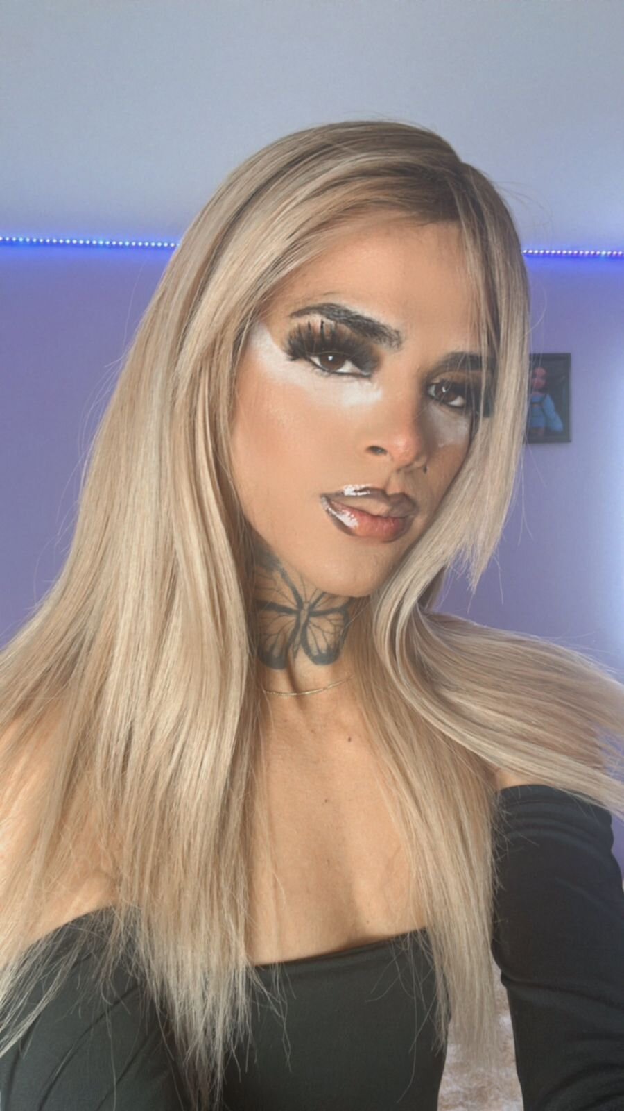 Olivia__Foxx