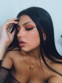 Nata_lia_'s Offline Chat Room