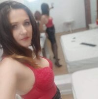 MilenaLoves' Offline Chat Room