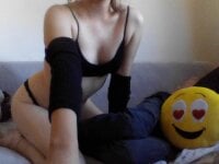 SugarBaby_xxx's Offline Chat Room
