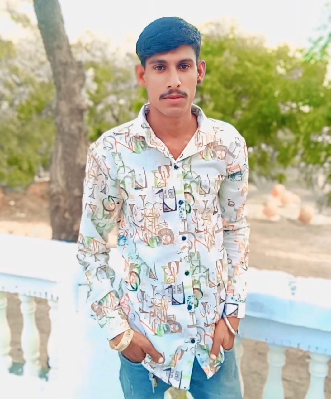 village_noty_girl