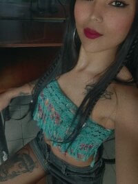 chanel69_hot's Offline XXX Chat