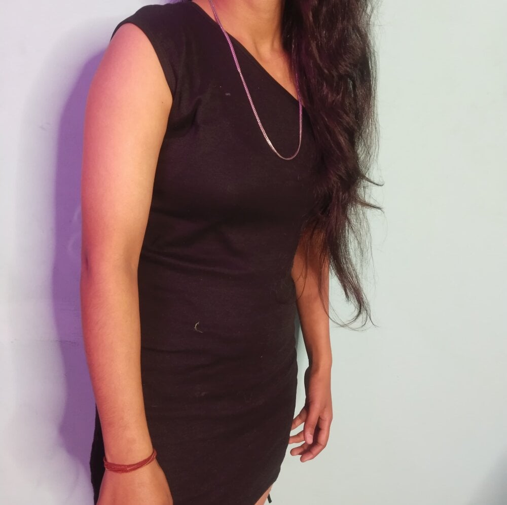 Pooja_Miss profile