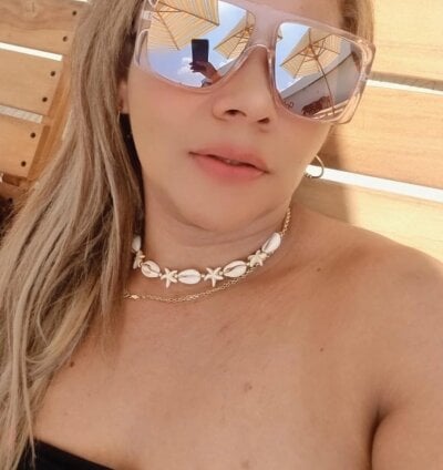 karslygrail from stripchat