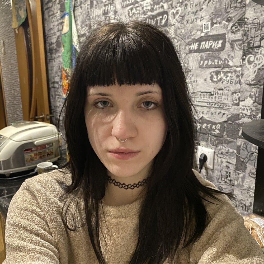 watchgirlcam.com pikmismile livesex profile in places-where-im-happy cams