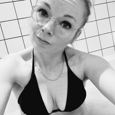 Phylotesss - Stripchat Lovense Deepthroat Dildo Couple 