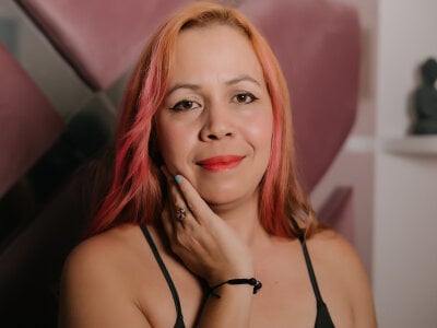 monique_dubois from stripchat