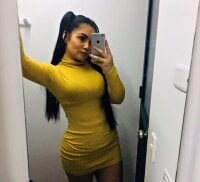 melodii_hot's Offline Chat Room
