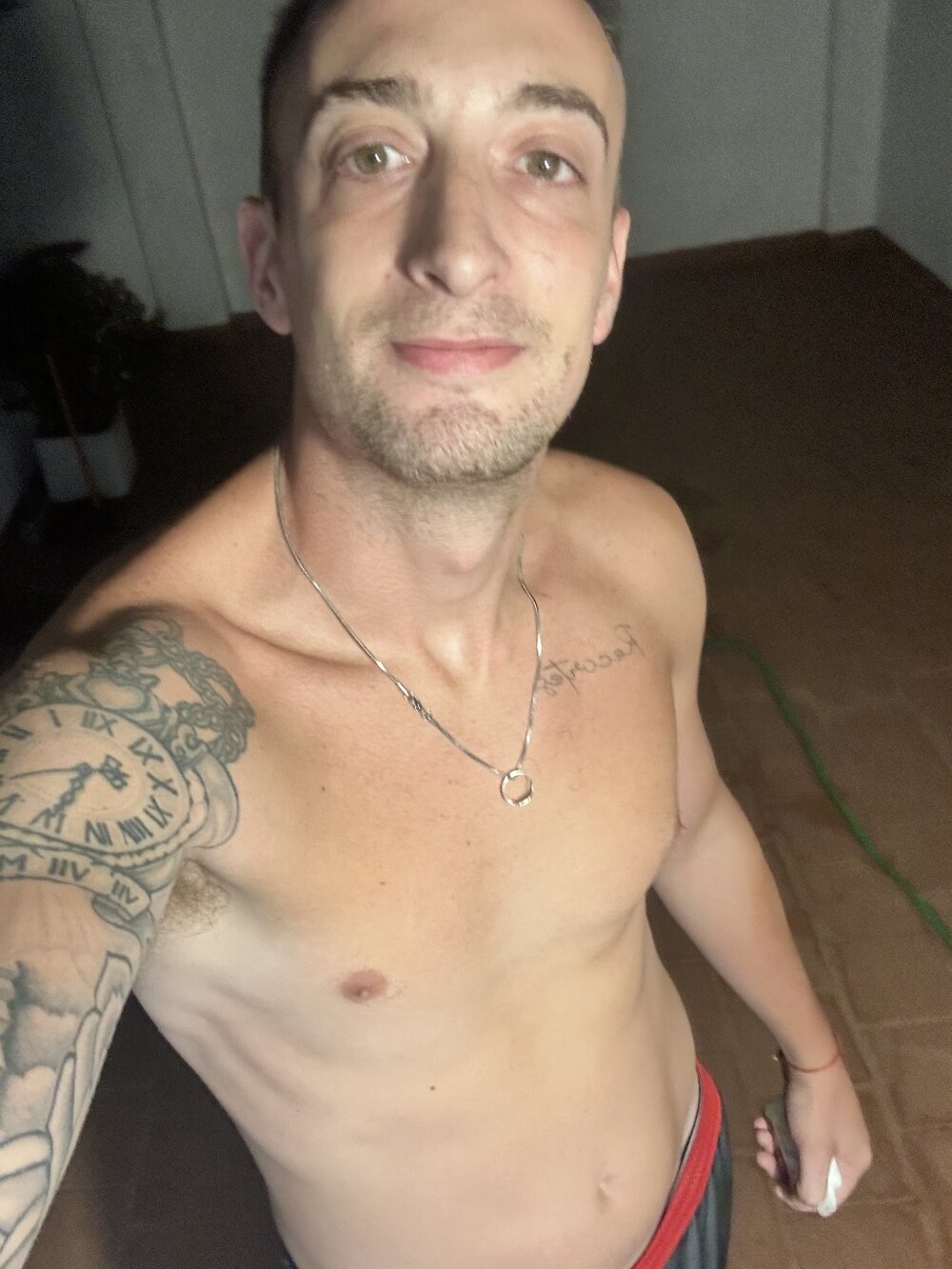 Laymarvel34's Offline XXX Chat