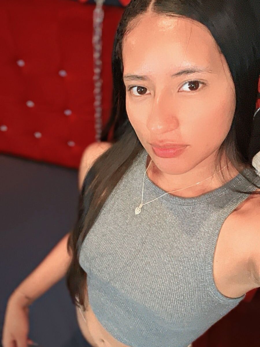 marilyn3007's Offline XXX Chat