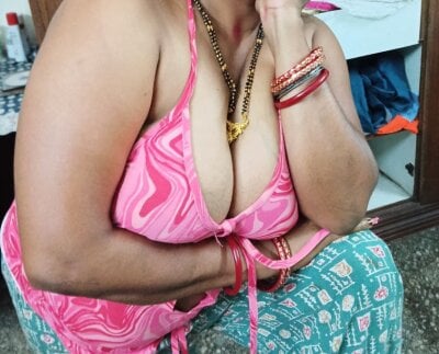 Hansika190