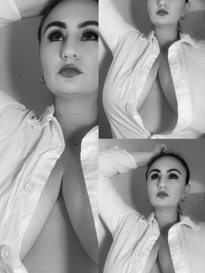 mia_lourence from stripchat