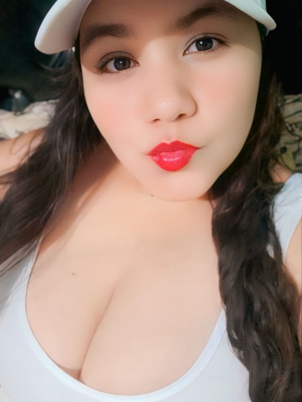 Amare_Hottiee's Offline Chat Room