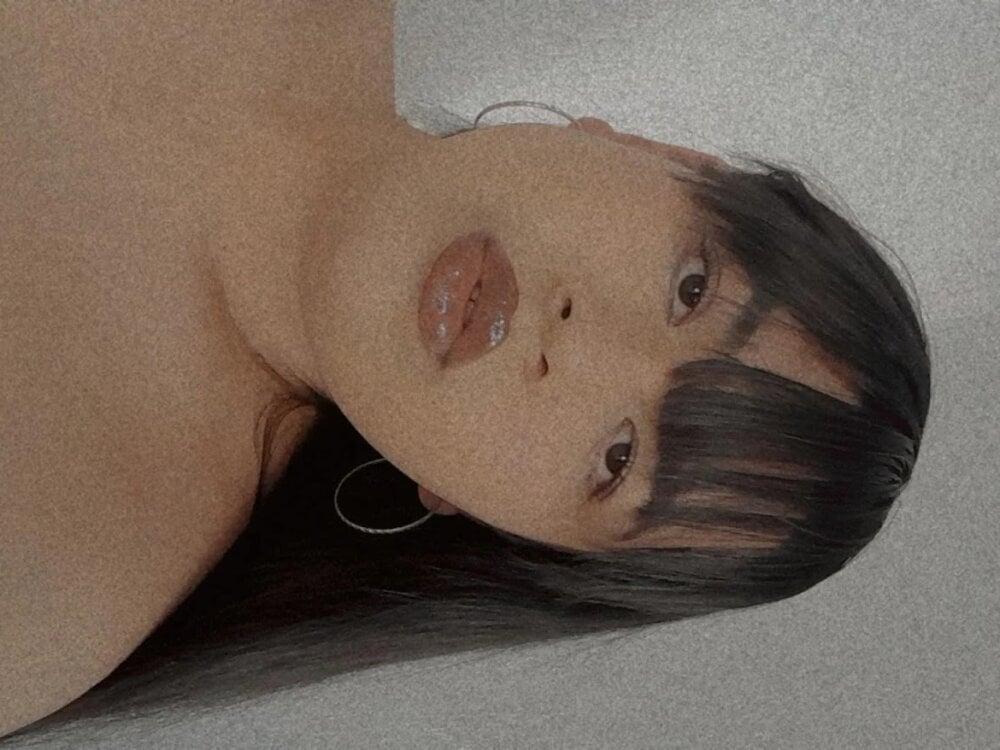 pauchis_chis' Offline XXX Chat