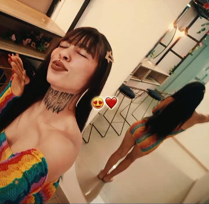 sleekcams.com afrodita_hera_r livesex profile in french cams