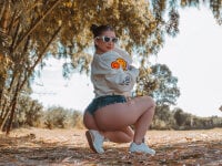 ThaliannaX_'s webcam live show