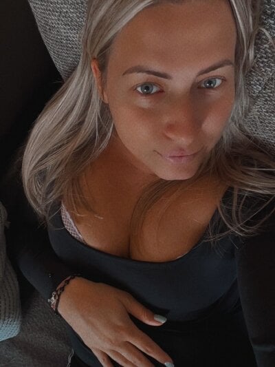 Bunnyela1 Couple Recordablepublics Online Webcam Adult
