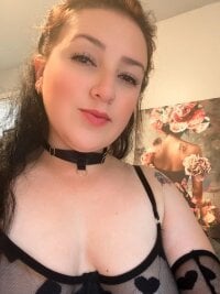 saritasex_69's Offline Chat Room