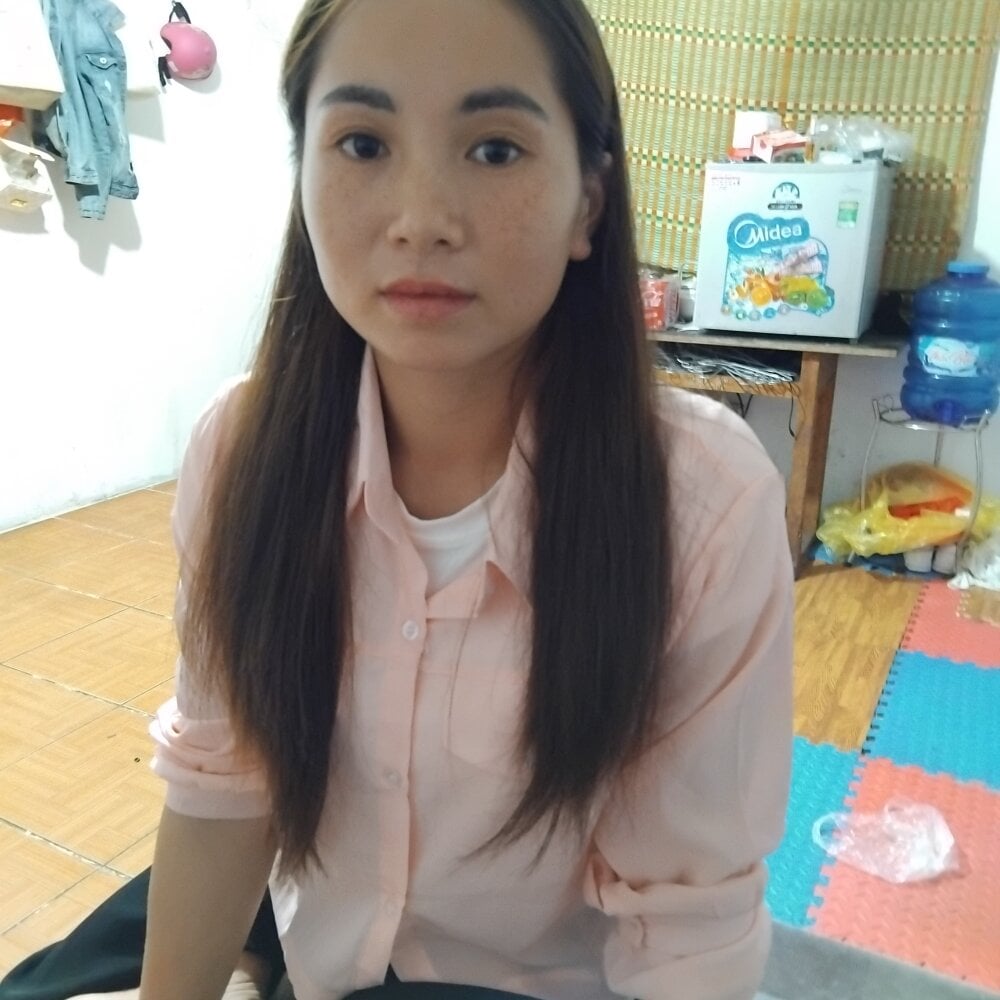 mpmp6878 live cam model at StripChat