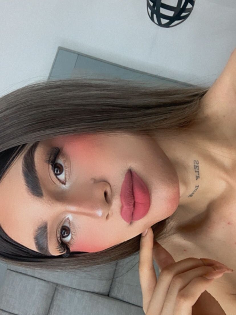 Nahia_Sharloth profile