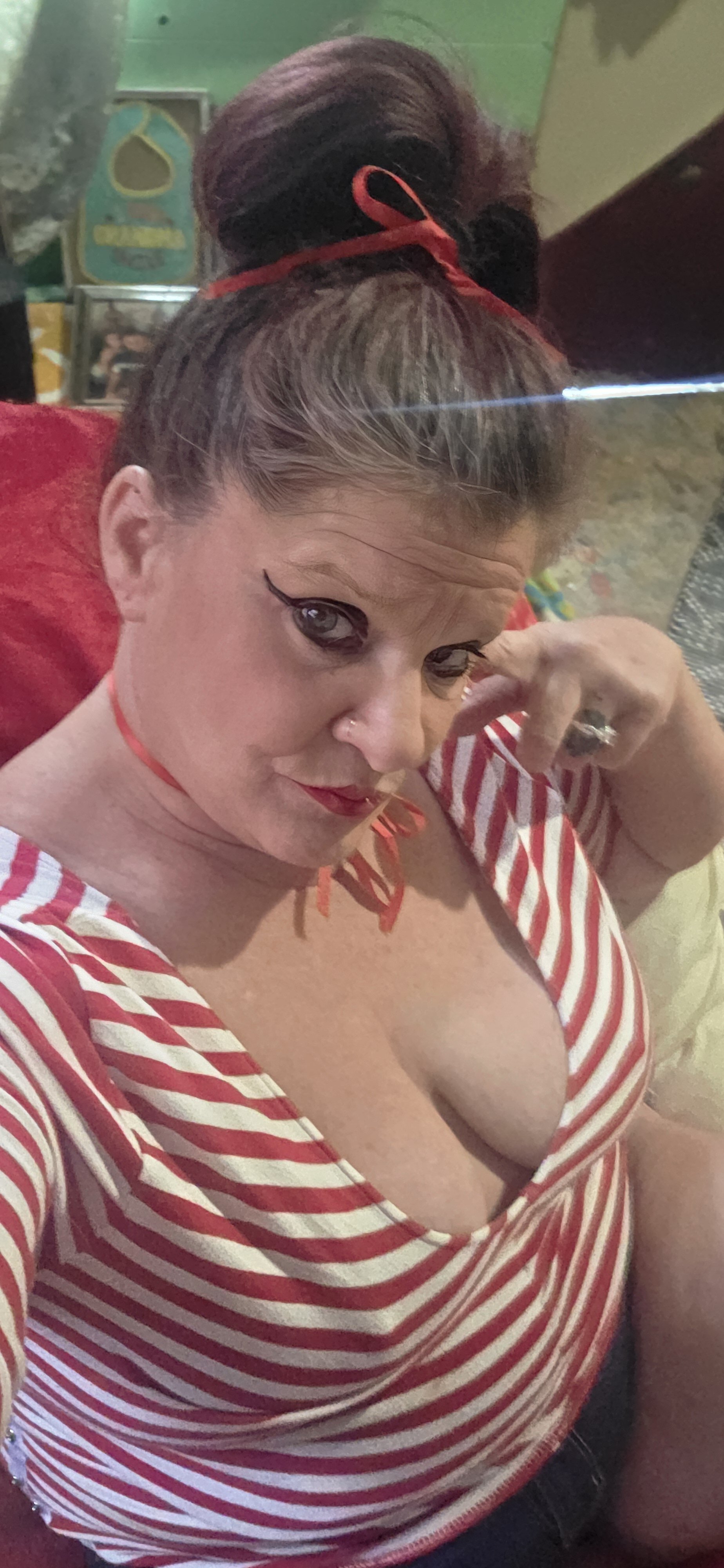 Yourwifey49