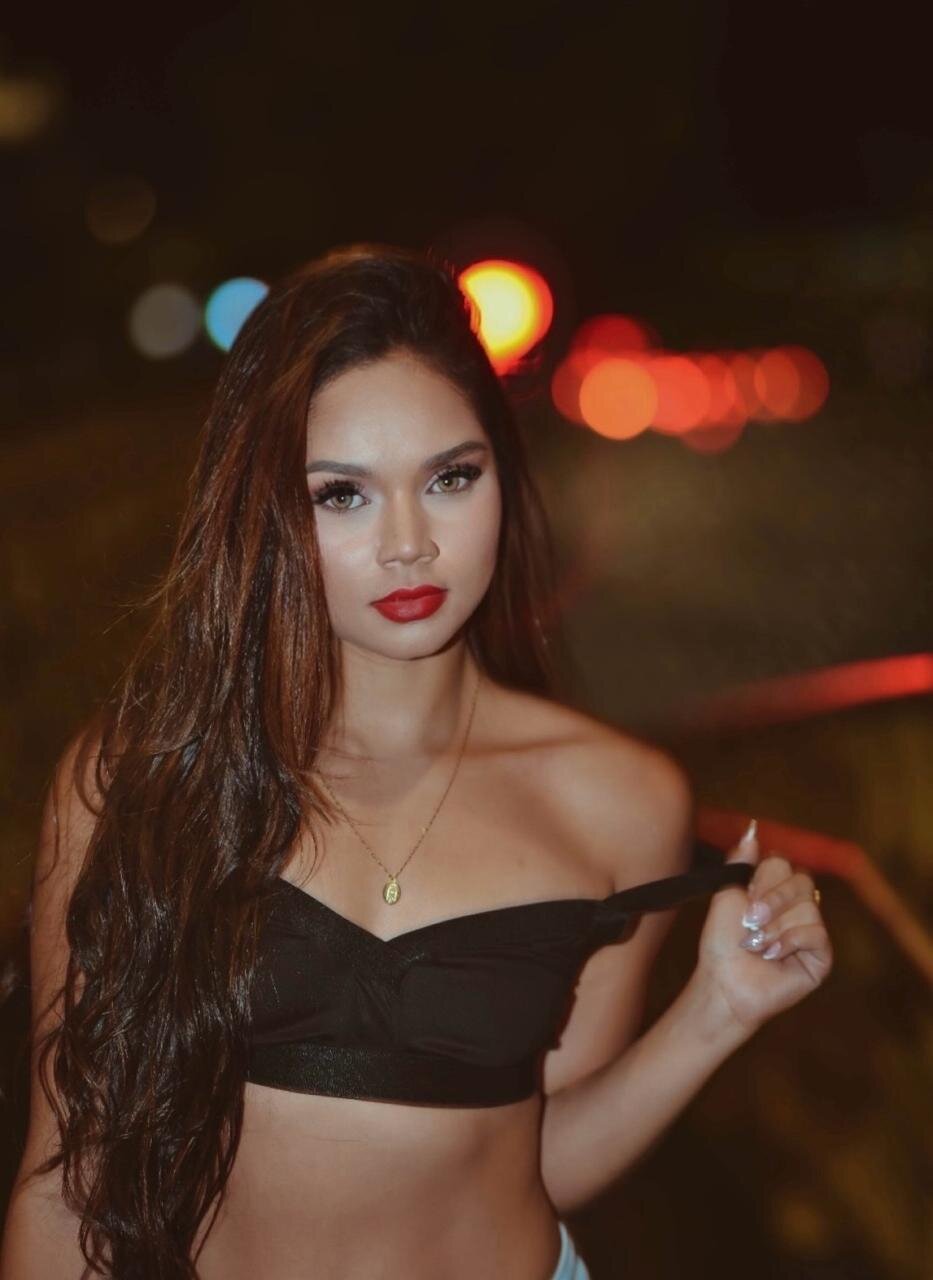 Nayla_lee