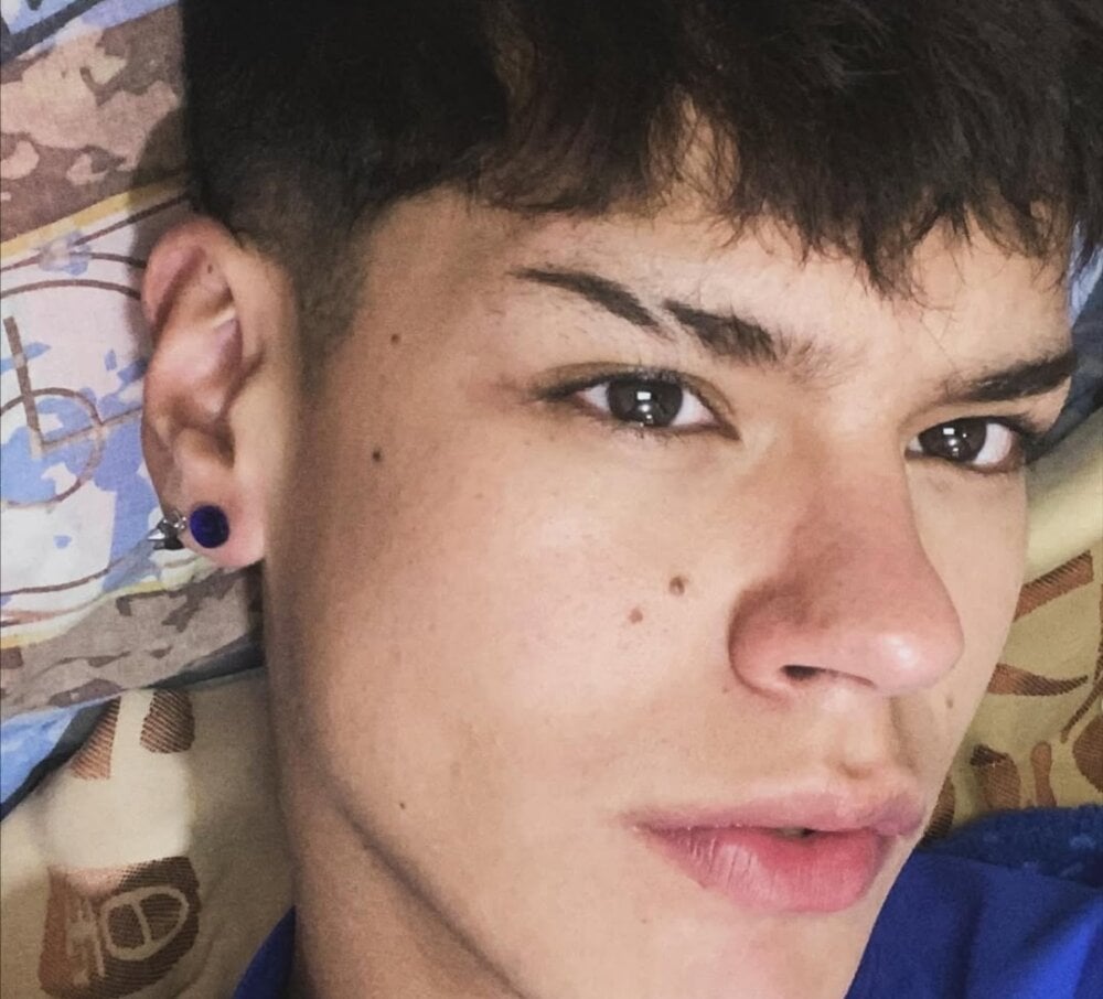 Офлайн-чат XXX Kevinmiett