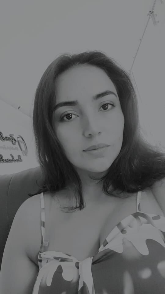 EmmaBlack2