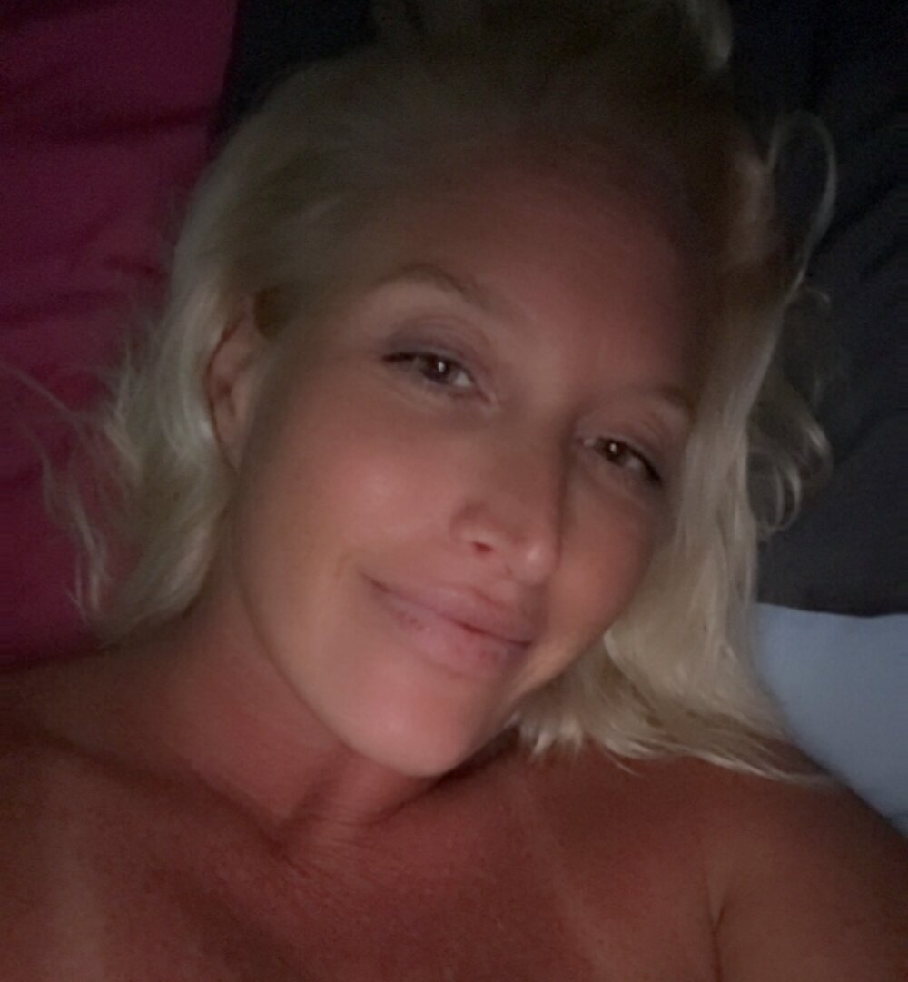 JemTastic live cam model at StripChat