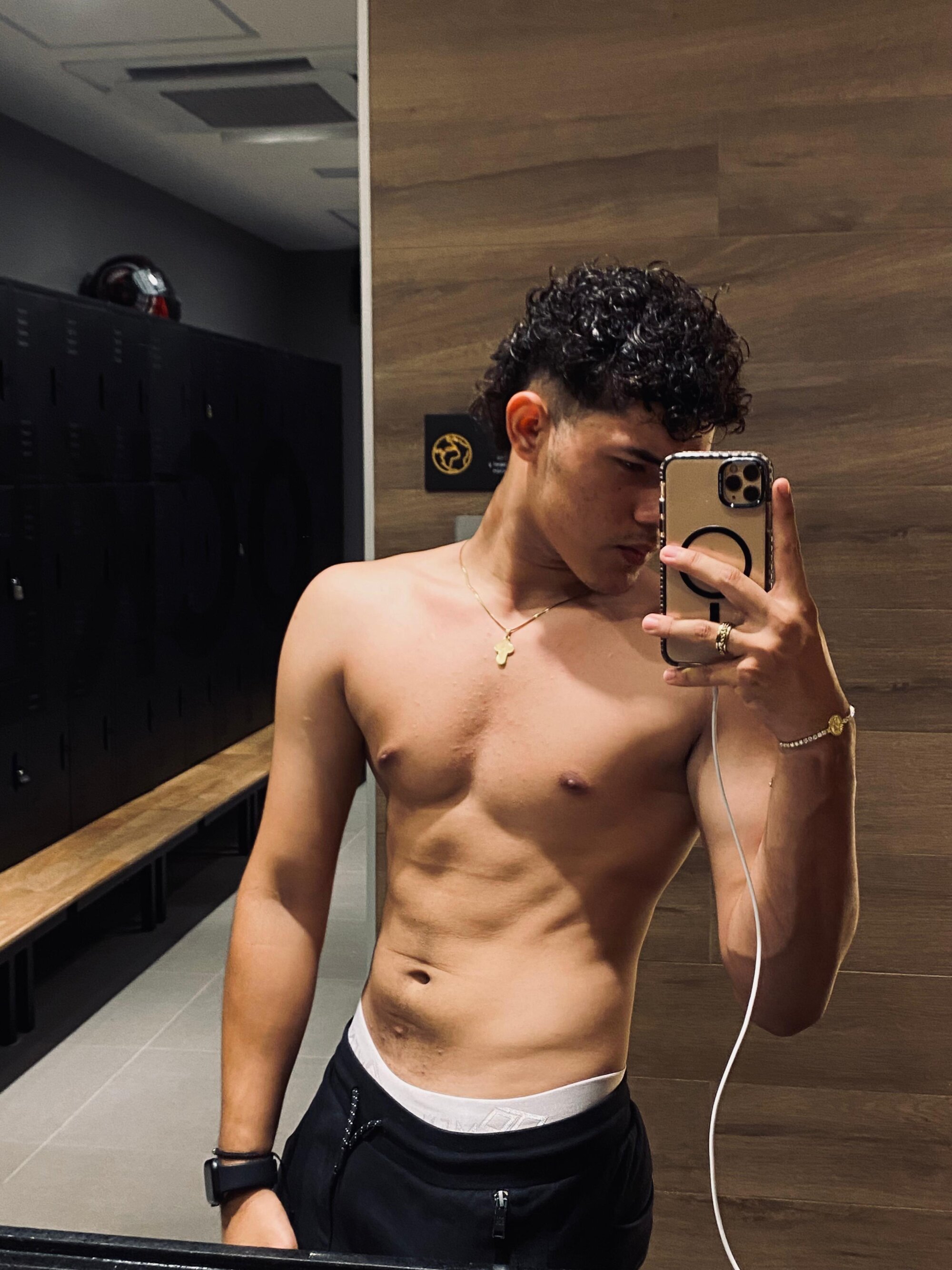 ryan_cum23