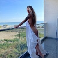 Evelina9's Offline Chat Room