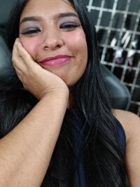 CourtneyLovely's Offline Chat Room