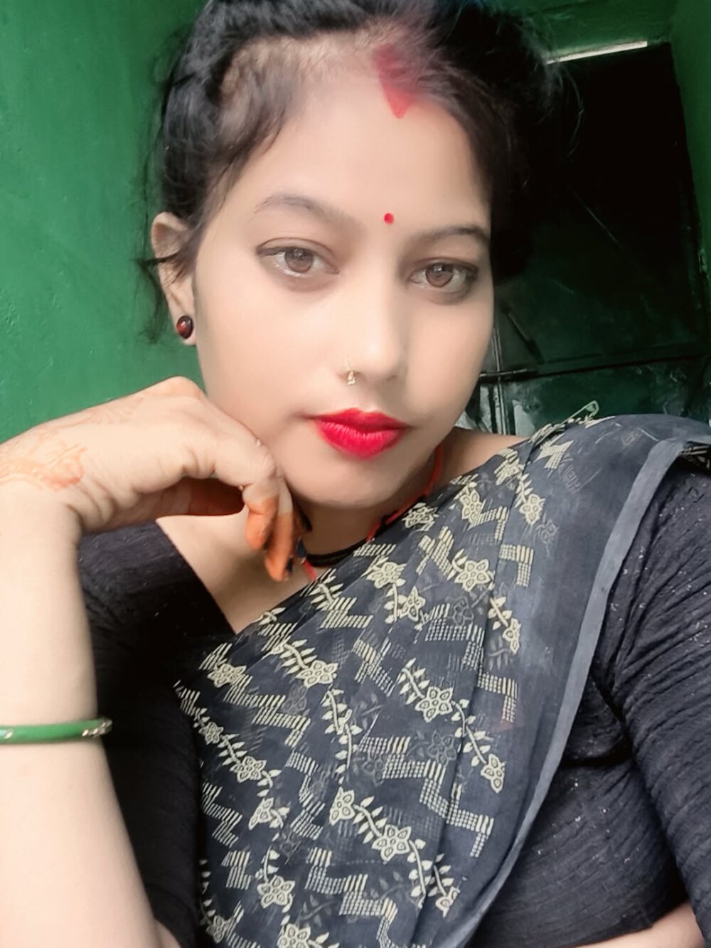 Pinki_malhotra live cam model at StripChat